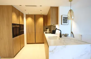 3 bedroom suite apartment of 105 m2 on Boulevard - Image 5