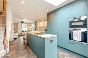 The Emerald - Central Henley, 2 Bedroom House - Image 3