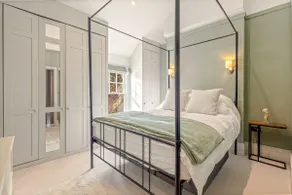 The Emerald - Central Henley, 2 Bedroom House - Image 2