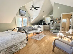 Unique 2 Studio Apartment Spacious Home [Deer Run] - Image 5