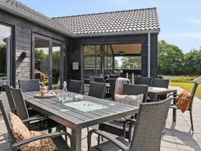 Spacious retreat near the beach - by Traum - Image 3