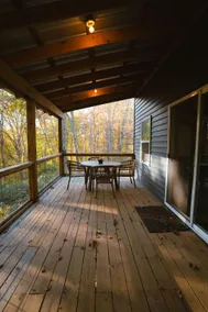 Hocking Hills Cozy Cabin with Fire Pit - Image 5