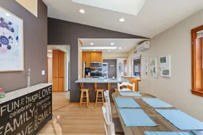 House near Lake w Beautiful Acres to Explore - Image 3