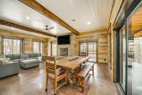 Grand Broken Bow Cabin w/ Hot Tub & Spacious Deck! - Image 5