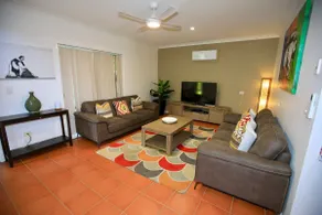 BankSea Holiday Home - Image 4