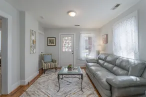 House on Shurley - in a quiet neighborhood - Image 4