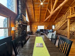 Secluded hilltop cabin w/hot tub - Image 5