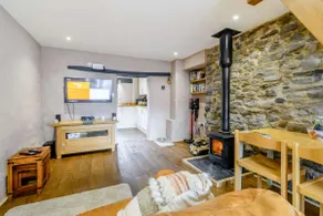 Stable Cottage-Rated 5 * by Visit Wales - Image 3