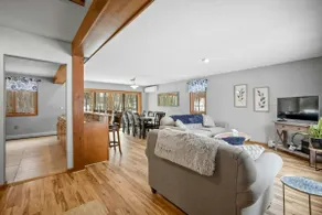 3BR home near outdoor rec with deck & games - Image 5