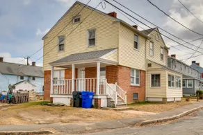 Easthampton Vacation Rental Walk to Breweries - Image 3