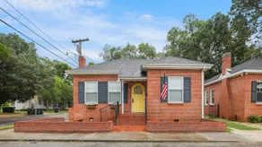 Large Groups Welcome - 2 Homes Next Door - Image 2