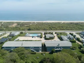 Second Floor Corner Unit Overlooking the Ocean - Image 2