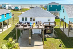 Porch Paradise - 3 Beach & Water Views, Porch! - Image 3