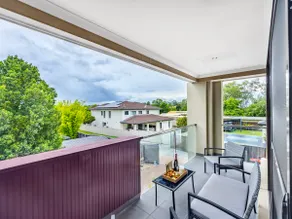 Stylish 6BR Family friendly House Stretton - Image 2