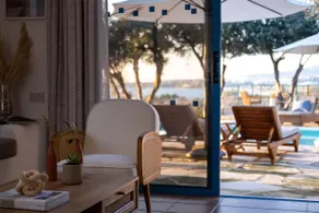 Blue Waves Villa: Seaside Serenity Awaits - Image 5