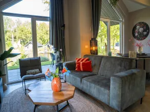 Eco Villa in Latour by Scenic Pond - Image 2