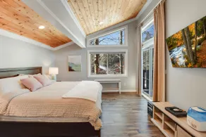 Alpine Chalet Nature Lovers Rejoice Chic 4 BDR - Image 4