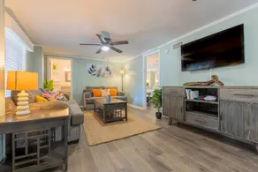 On The Rocks| 5BR· Walk to Beach· Decks· Sleeps 12 - Image 3