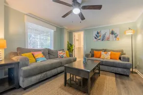 On The Rocks| 5BR· Walk to Beach· Decks· Sleeps 12 - Image 5