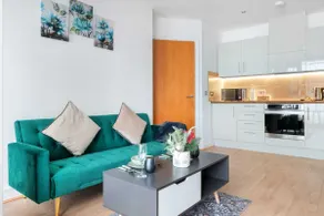 2 double room aprtment- Grand Central- Birmingham - Image 3