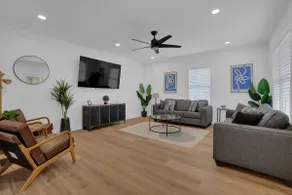 Newly Renovated 4BR in AtlantaOpen,Mins to Dwtn - Image 2