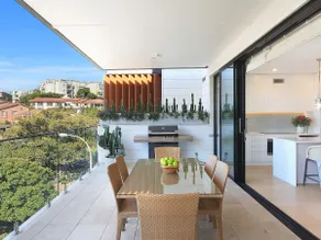 Penthouse - by Coast Hosting - Image 2