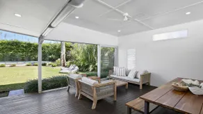 Heated Swimming Pool and Walk To Beach - Image 3