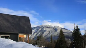 Stoke Cabin by Revelstoke Vacations - Image 4
