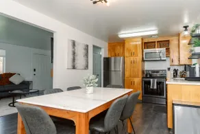 Spacious 3br Main Floor Unit Near USU and Downtown - Image 2