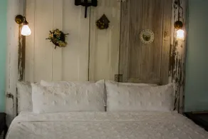 Restored historic home near ND and Amish Country - Image 3