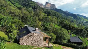 Cabana Rinoceronte - tub overlooking Pedra do Baú - Image 3