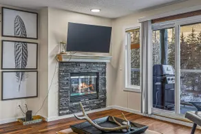 Welcoming 2 Bed/2 Ba-View-Pet-Gym-Parking-Wash/Dry - Image 3