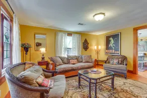 2 Mi to UA: Central Fayetteville Home w/ Patios - Image 3
