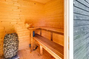 Private Sauna & Game Room: Lakefront Moneta Gem - Image 3