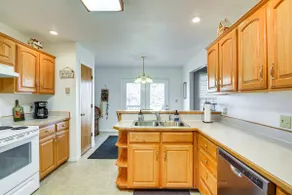 Stockton Home w/ Deck & Gas Grill ~ 1 Mi to Lake! - Image 2