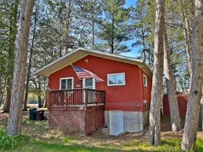 Secluded Lakefront Cabin with Private Deck, Lake V - Image 5