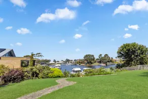 Sheerwater Jetty - Image 3
