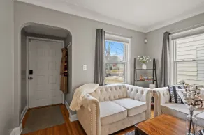 Furnished Oasis in Sought-After Browndale - Image 3