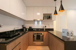 w* | Mesmerizing 2BR with Balcony in the Heart of Miraflores - Image 5