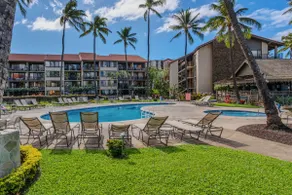 Ocean and Pool views on lush grounds - Image 3