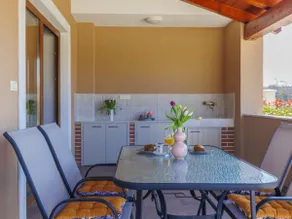 Emili by Interhome - Image 2