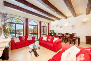 Levecca 2 Holiday Home - Image 2
