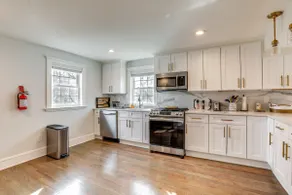 Long Branch Getaway - Walk to Beaches & Dining! - Image 2
