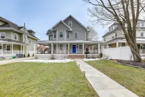 Long Branch Getaway - Walk to Beaches & Dining! - Image 3
