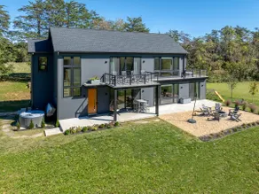 Luxe Blue Ridge Retreat w/Hot Tub, EV Charger - Image 2