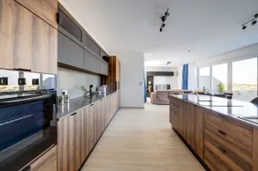Superlative 3BR Penthouse, Private Pool and Views - Image 3