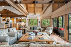 Spacious Luxury Home Close to Downtown and Ski, Private Hot Tub, Amazing Views - Image 3