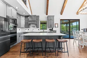 Gray Fox Lodge by Avantstay Waterslide Pool, Theater Sleeps 21 - Image 3