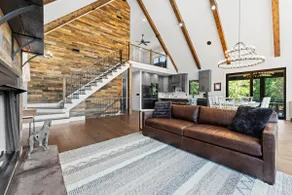 Gray Fox Lodge by Avantstay Waterslide Pool, Theater Sleeps 21 - Image 2