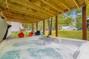 Hot Tub*Arcade*Pool Table*King Bed*75” TV*Fire Pit - Image 3